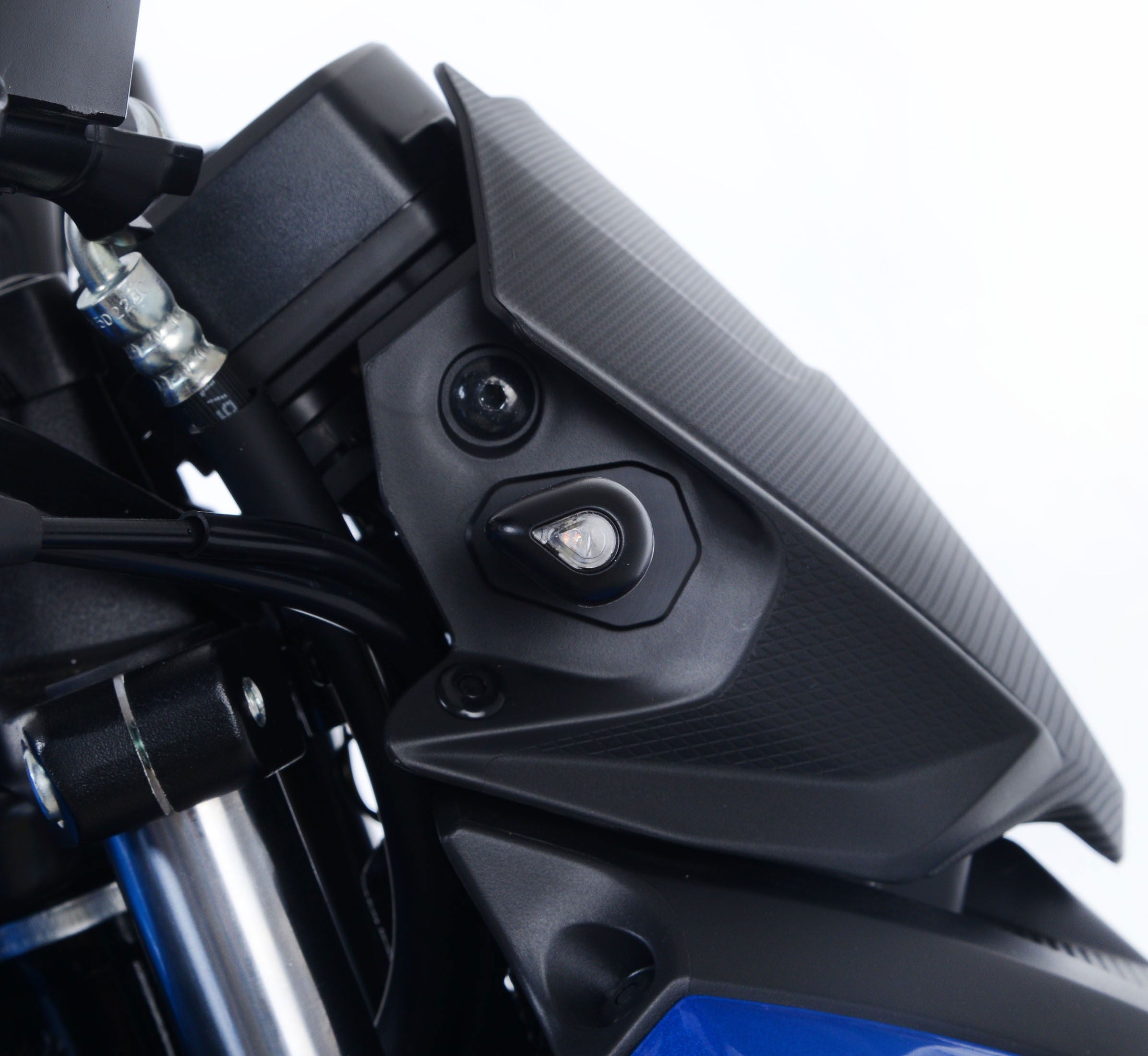 Adattatori per minifrecce anteriori per Suzuki GSX-S 125 - uso con minifrecce (minifrecce non incluse) FAP0023BK R&G