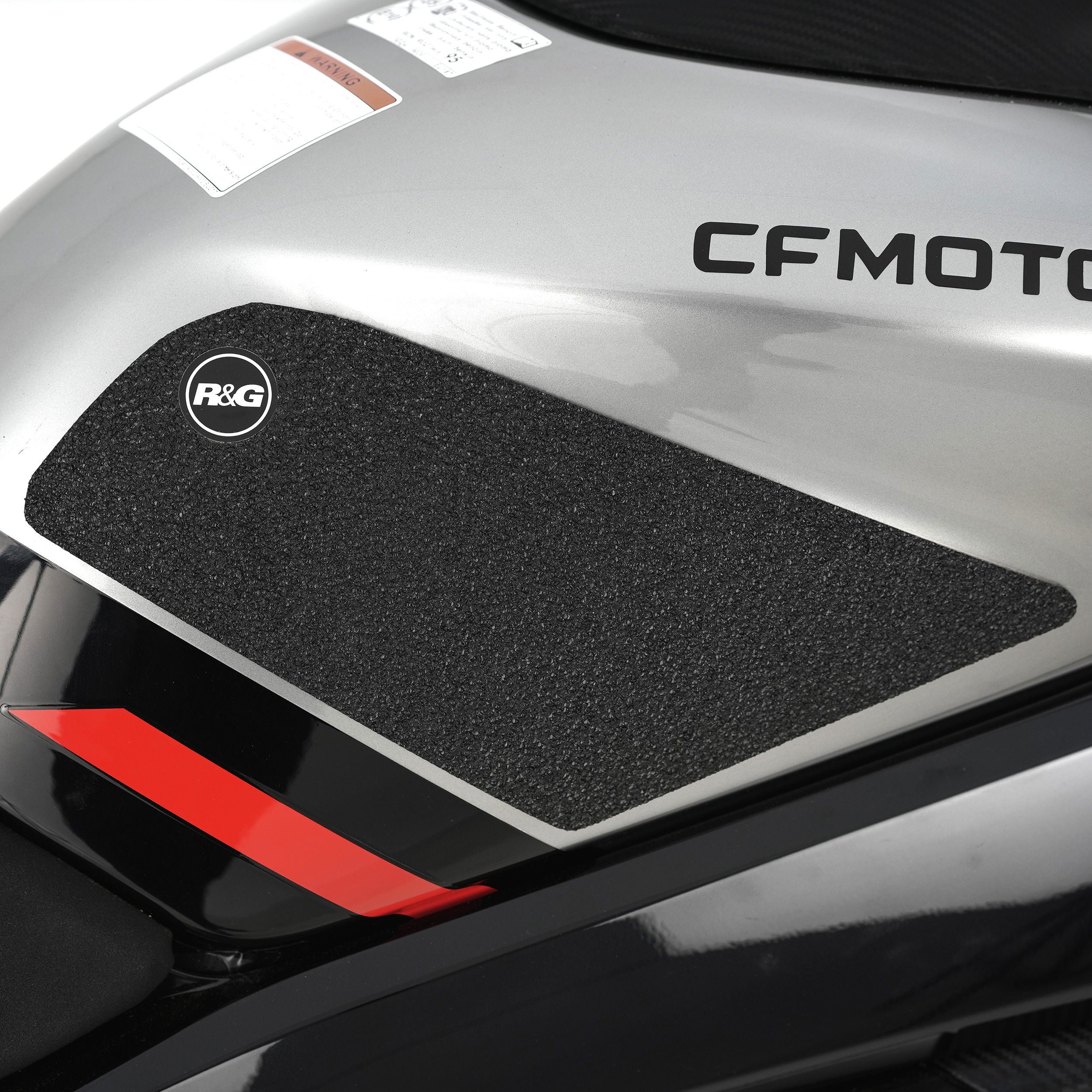 Adesivi anti-scivolo serbatoio (2pz) CFMoto 450 SR (SS) '23-