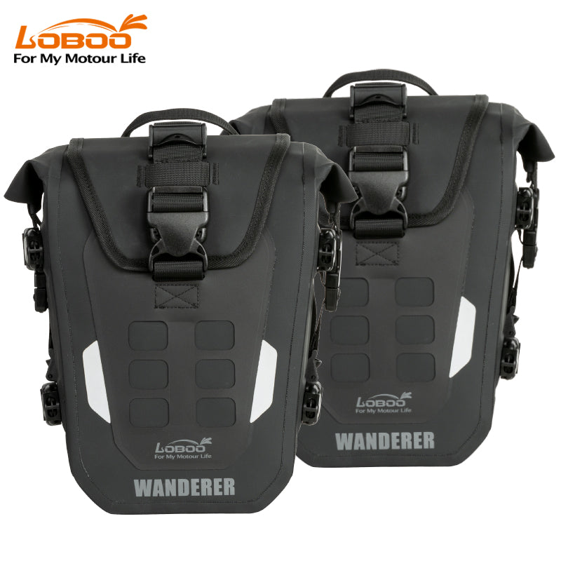 Coppia di borse per crash bar LOBOO WANDERER BHGB11T con logo, vista frontale su fondo bianco