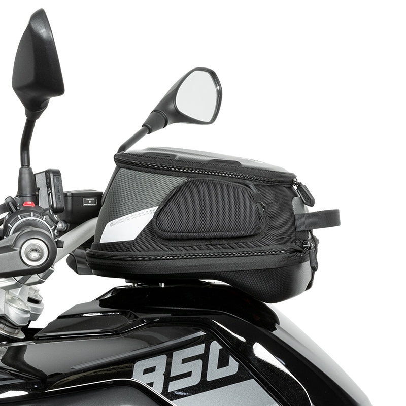 Borsa serbatoio LOBOO BTB15 montata, configurazione chiusa da 7 litri