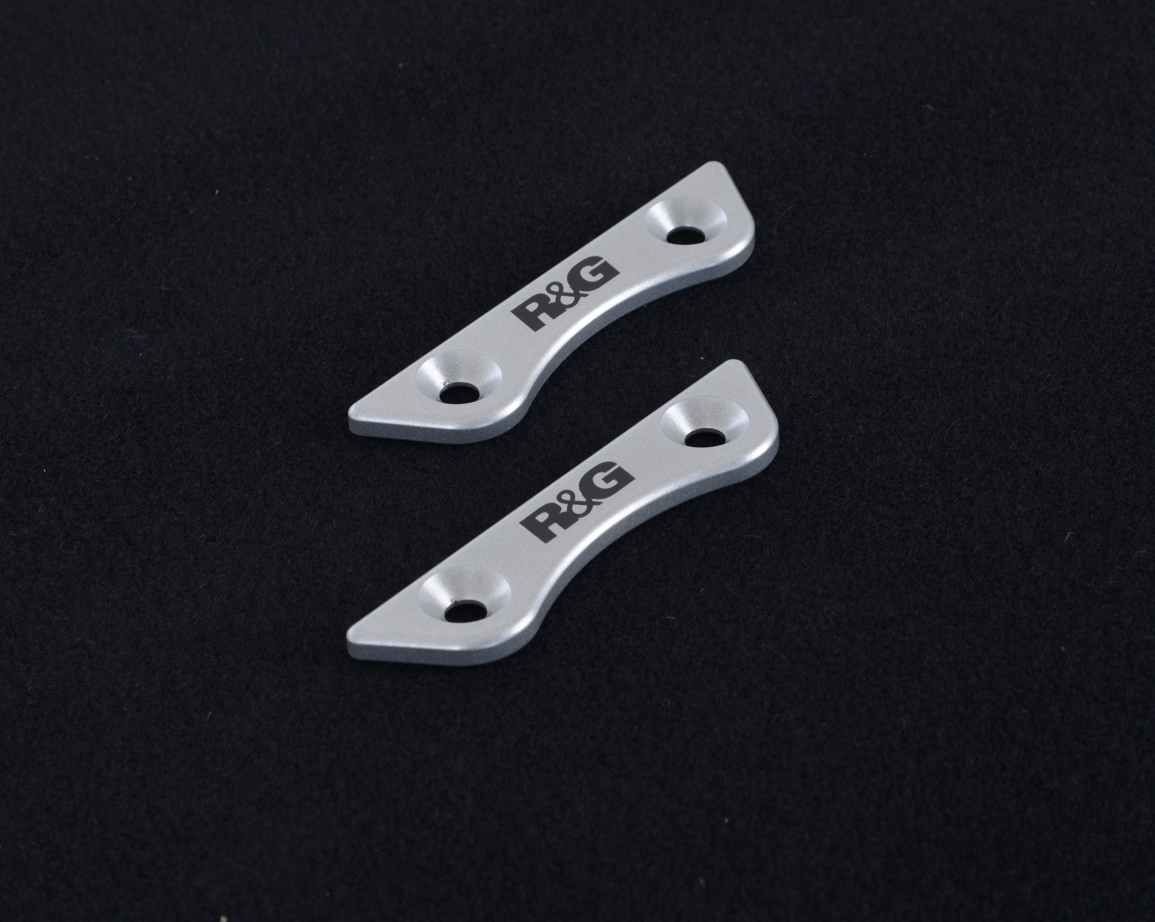 Placchette Copri Fori Poggiapiedi Posteriori Paio Kawasaki Z900 Z900RS 18214 Rg BLP0065BK - Endurrad