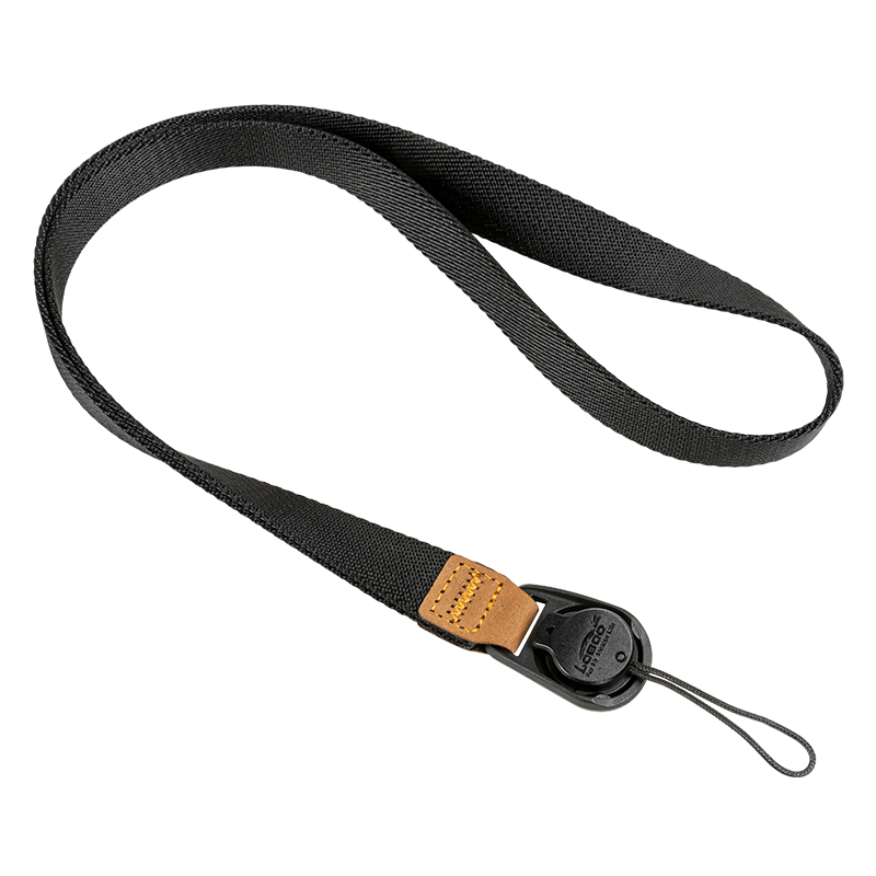 Cordino portachiavi LOBOO XGS06BK nero con terminale in pelle e fibbia magnetica, su sfondo bianco