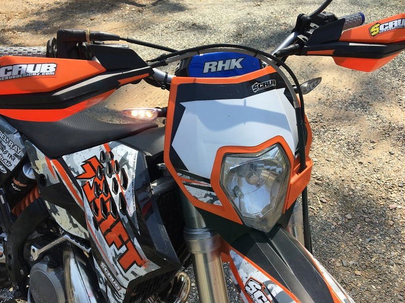 Indicatori di direzione LED ad aggancio e sgancio rapido (Kit da 2 pezzi) modello PRIMA - ENDURRAD