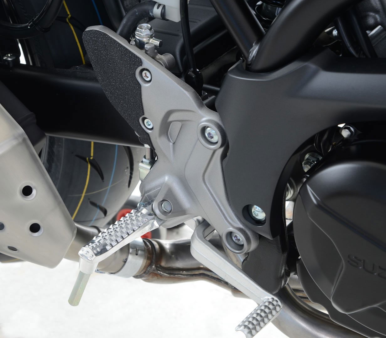 kit 2pz.adesivi anti-scivolo paratacco Suzuki SV650 '16- / SV650X '18- nero