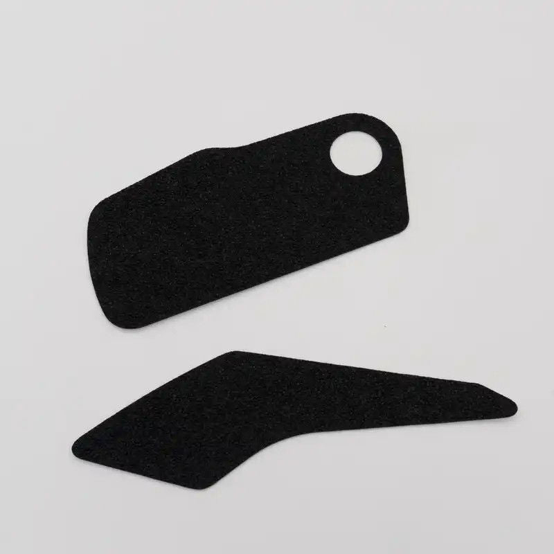Kit 2PZ Adesivi Anti Scivolo Paratacco Triumph Speed Triple 1200RR 22 Speed Triple 1200RS 21 Forcellone 74304 - Endurrad