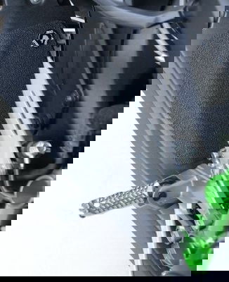 Kit 3pz.adesivi anti-scivolo paratacco Kawasaki H2/H2R - nero