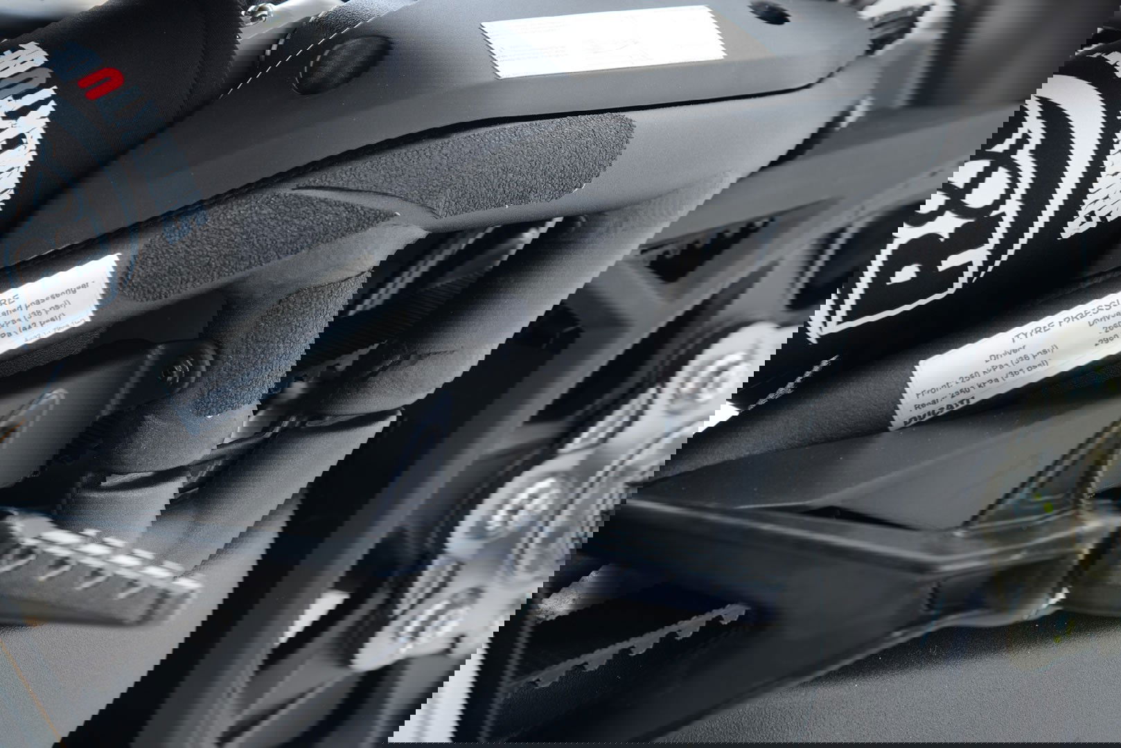 kit 4pz.adesivi anti-scivolo paratacco DUCATI X-Diavel / X-Diavel S - nero