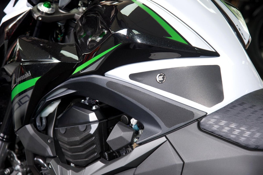 Adesivi antiscivolo serbatoio Kawasaki Z800 2013-2016 – foto 2
