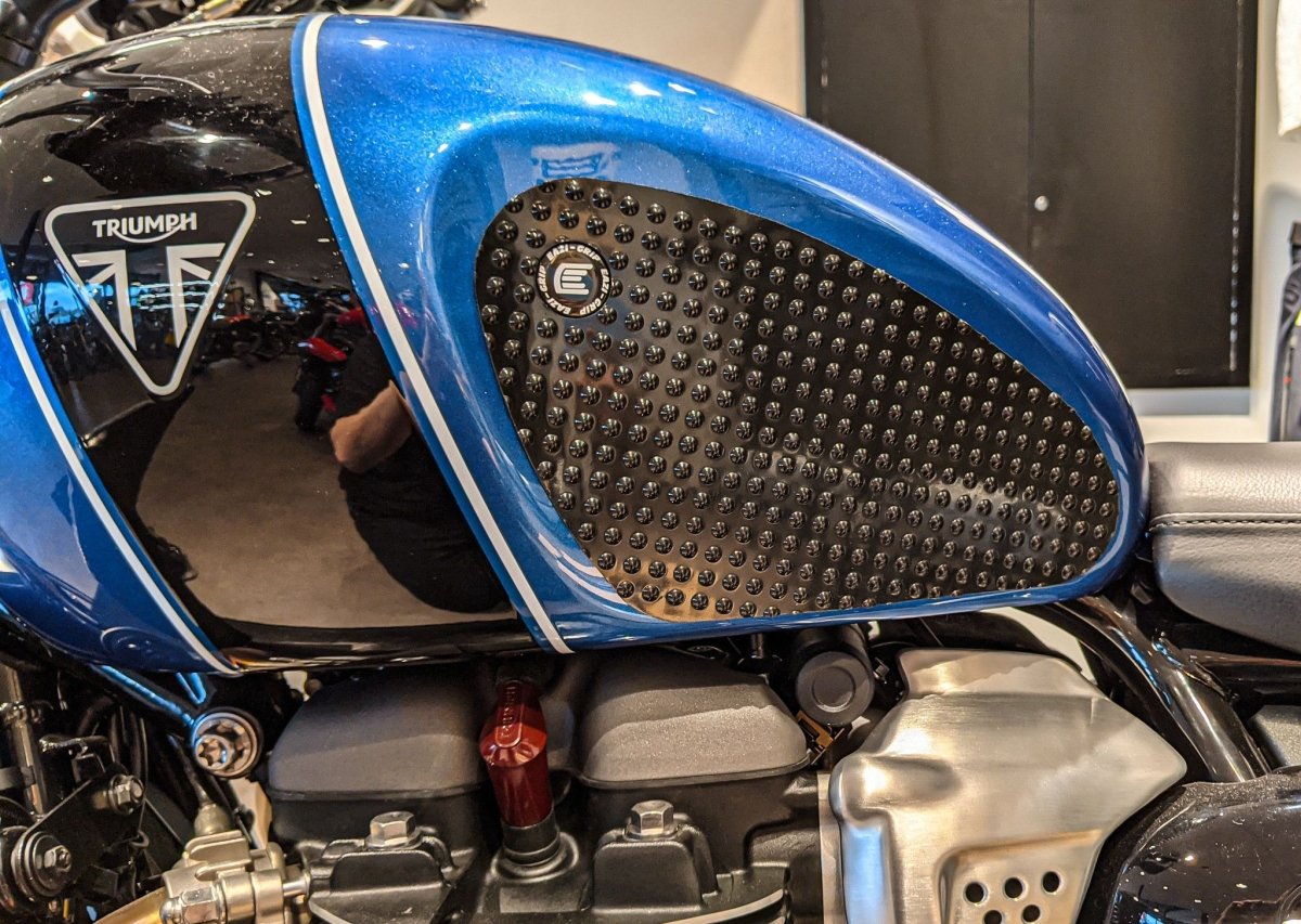 Kit adesivi antiscivolo paraserbatoio Triumph SCRAMBLER 1200 2019 - ENDURRAD
