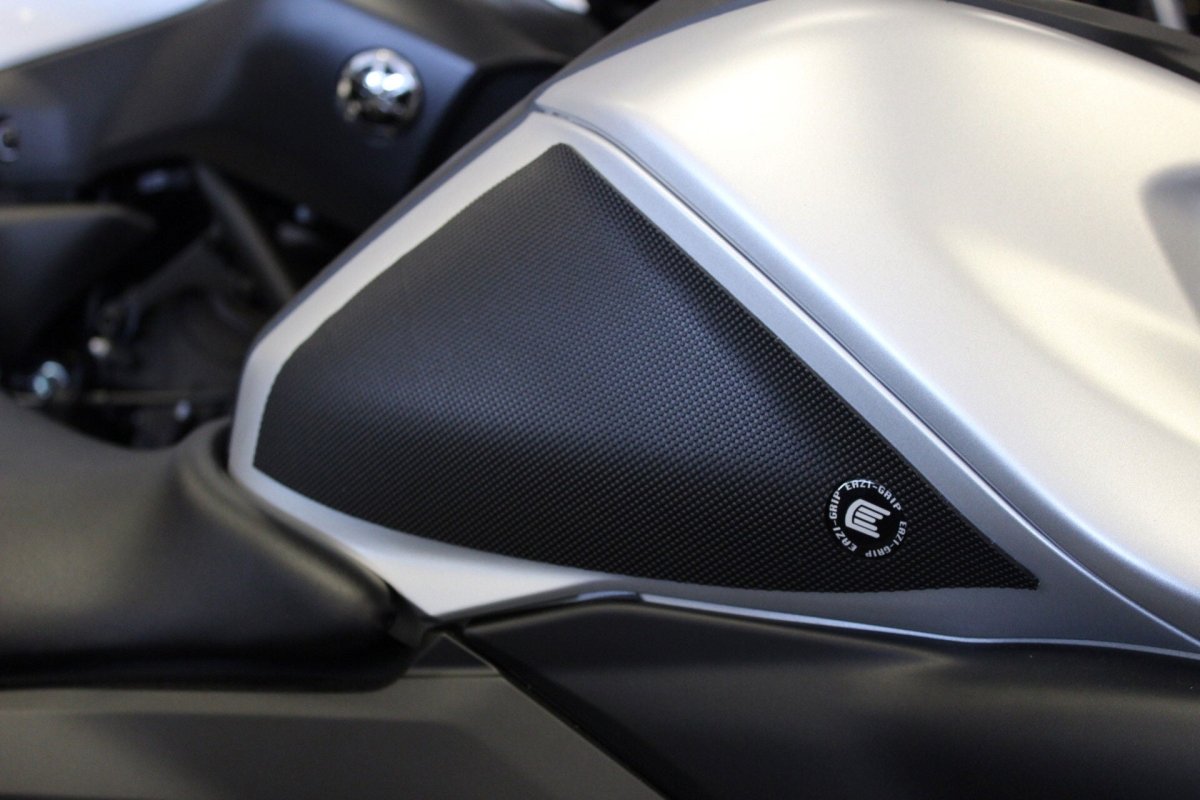 Kit adesivi antiscivolo paraserbatoio Yamaha MT - 03 2016 - 2019 - ENDURRAD