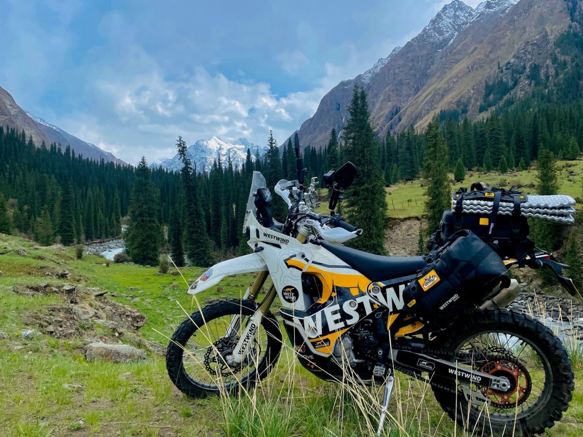 Kit Grafiche Vinile Protective - Adesivi Moto Enduro e Adventure Premium - ENDURRAD