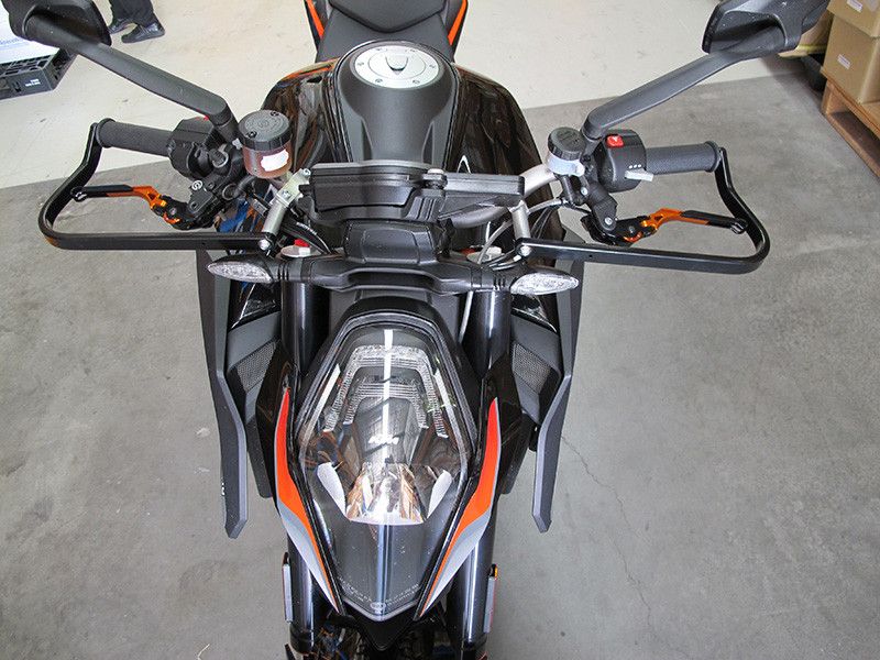 Kit montaggio paramani - due punti di fissaggio: KTM 1290 SUPER DUKE R ('14 - ) - verniciato NERO - ENDURRAD