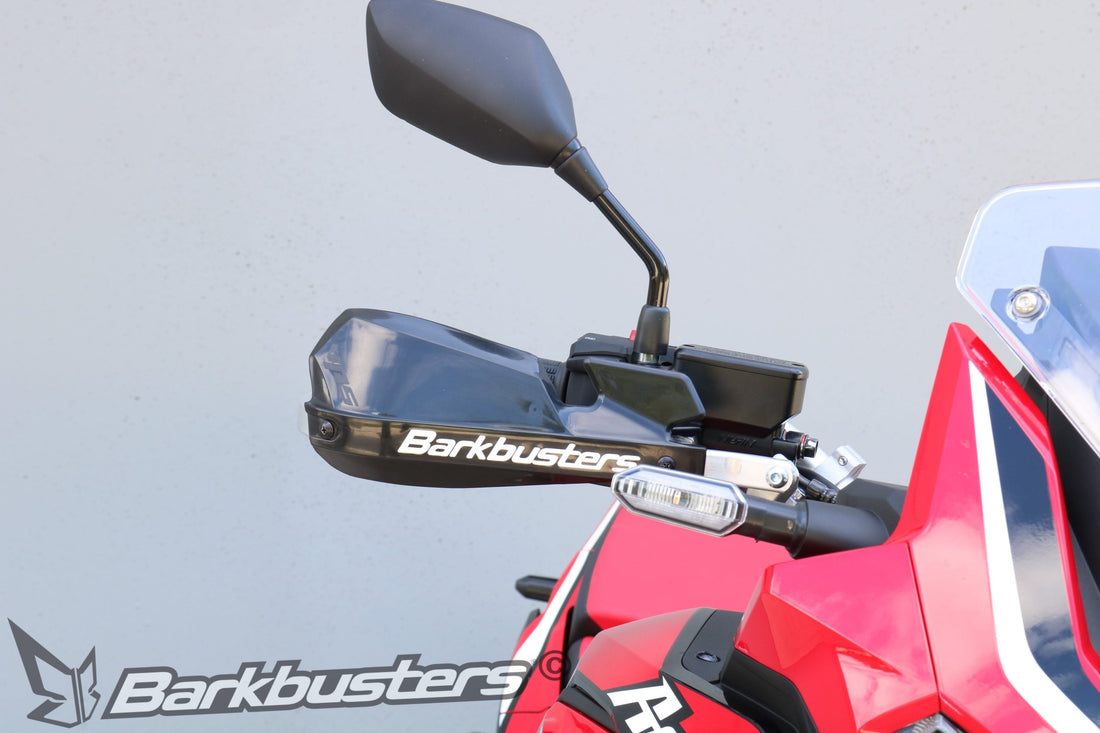 Kit Barkbusters BHG-082 montato su Honda CRF1100L Africa Twin con plastiche VPS, vendute separatamente