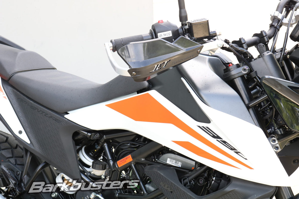 Kit Barkbusters BHG-084 montato su KTM 390 Adventure con plastiche JET, vendute separatamente