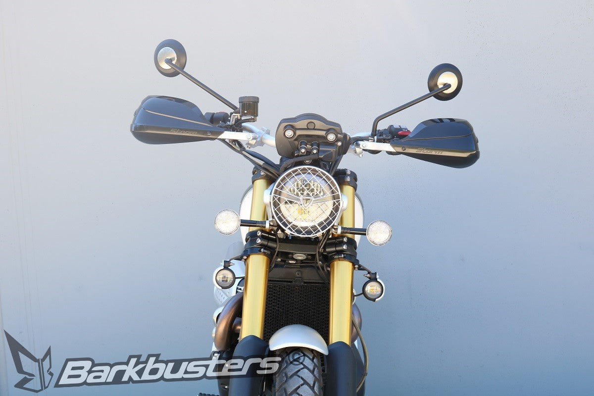 Kit Barkbusters BHG-080 con plastiche STORM su Triumph Scrambler 1200