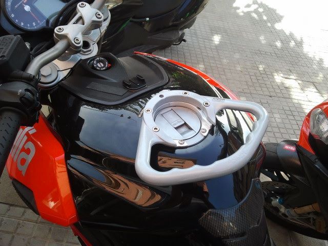 Maniglia passeggero Triumph - MV Agusta - Aprilia a 6 viti - ENDURRAD