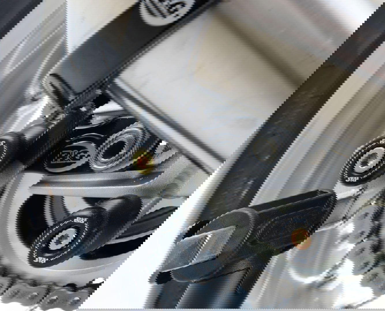 Nottolini Cavalletto Posteriore Tipo Offset Per Triumph Thruxton 1200 1200R Street Twin 900 Speed Twin 19 Scrambler 12 16737 Rg CR0055BK - Endurrad