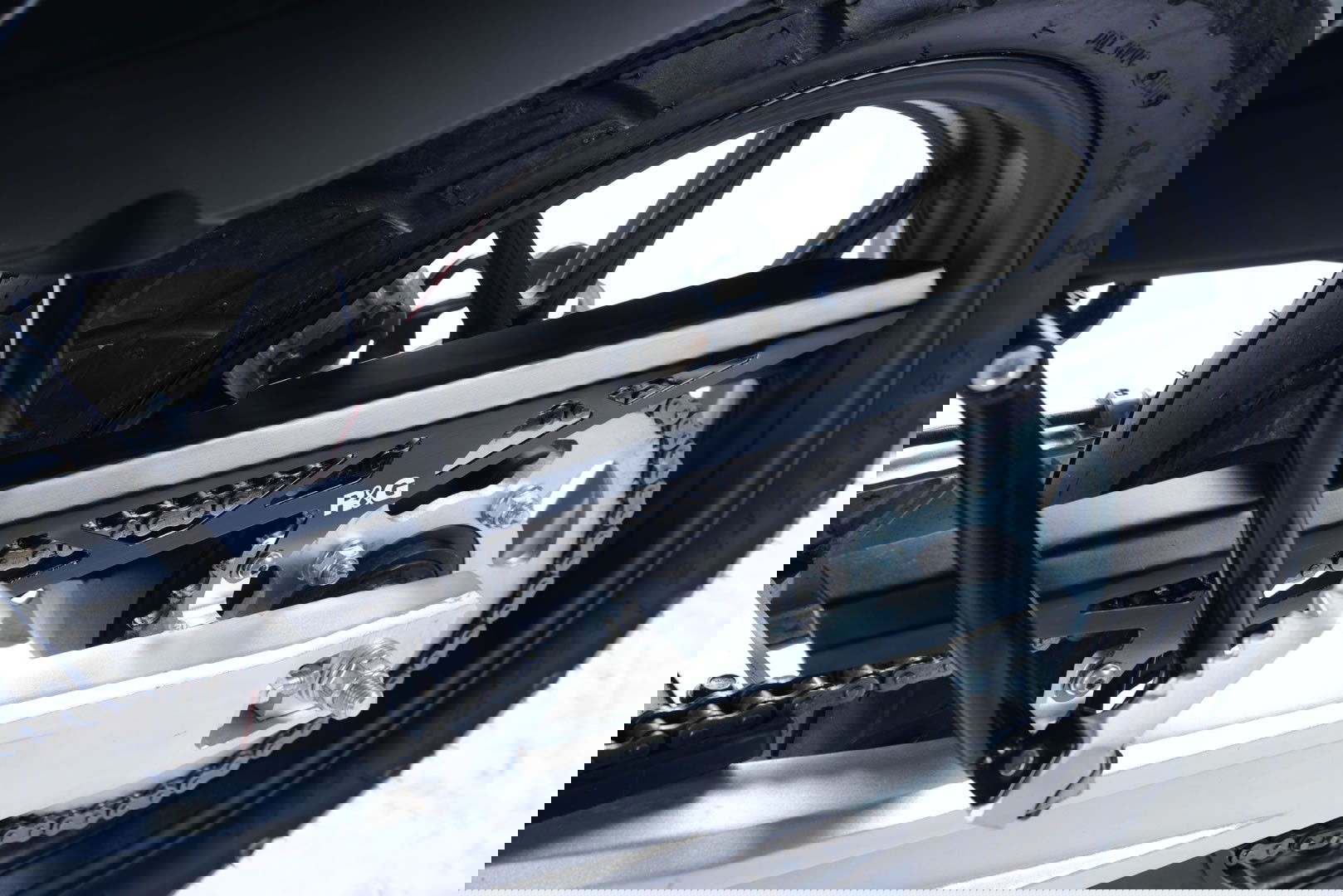 Paracatena In Alluminio Sinnis Apache 125SMR 17 Colore Nero 18218 Rg CG0013BK - Endurrad