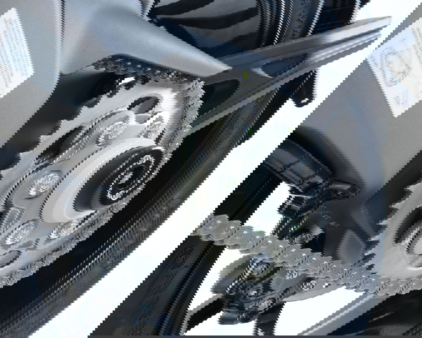 Piastra chiusura asse posteriore (CP), MV Agusta Rivale 800 / Dragster 800 / Stradale 800 / Turismo Veloce 800 /F4 1000R '13- /