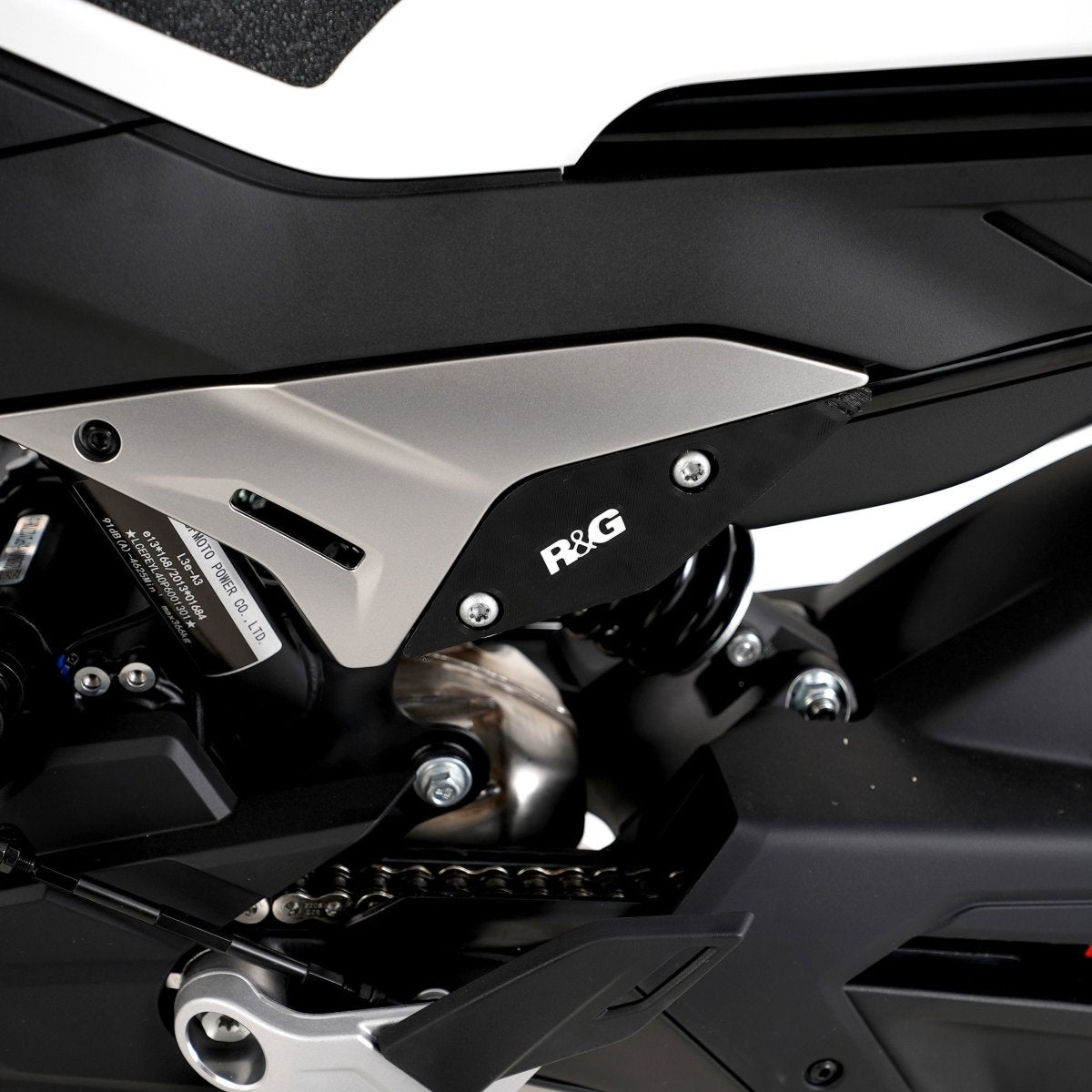 Placchette copri fori poggiapiedi posteriori, CFMoto 800 NK '23 - ENDURRAD