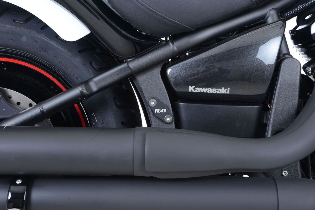 Placchette Copri Fori Poggiapiedi Posteriori Paio Kawasaki Vulcan Vn 900 Custom 2007 Classic 06 Classic Lt 11 18031 Rg BLP0062BK - ENDURRAD