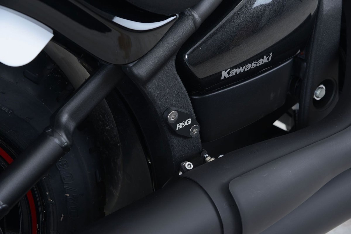 Placchette copri fori poggiapiedi posteriori (paio), Kawasaki Vulcan VN 900 Custom 2007 - / Classic '06 - / Classic LT '11 - ENDURRAD