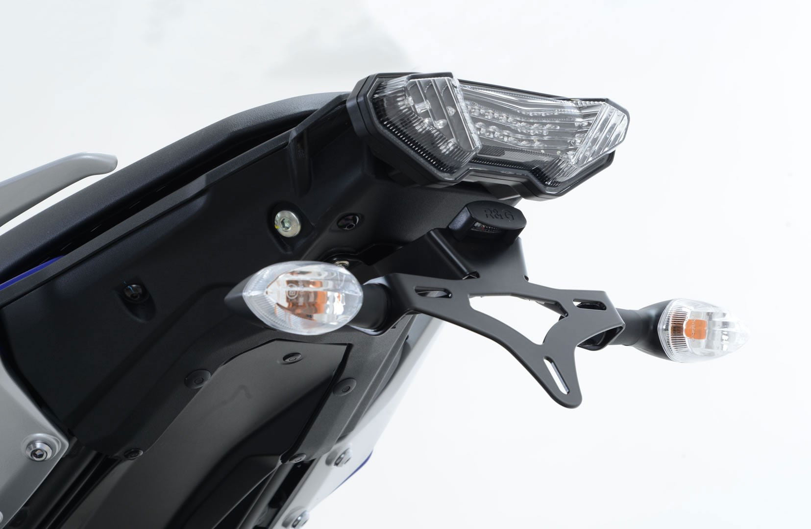 Portatarga Yamaha Tracer 700 Mt 09 Fino 2016 Mt 09 Tracer 15 17 Fj 09 Mod Tracer Non Compatibile C Portapacchi Origina 17466 Rg LP0208BK - Endurrad