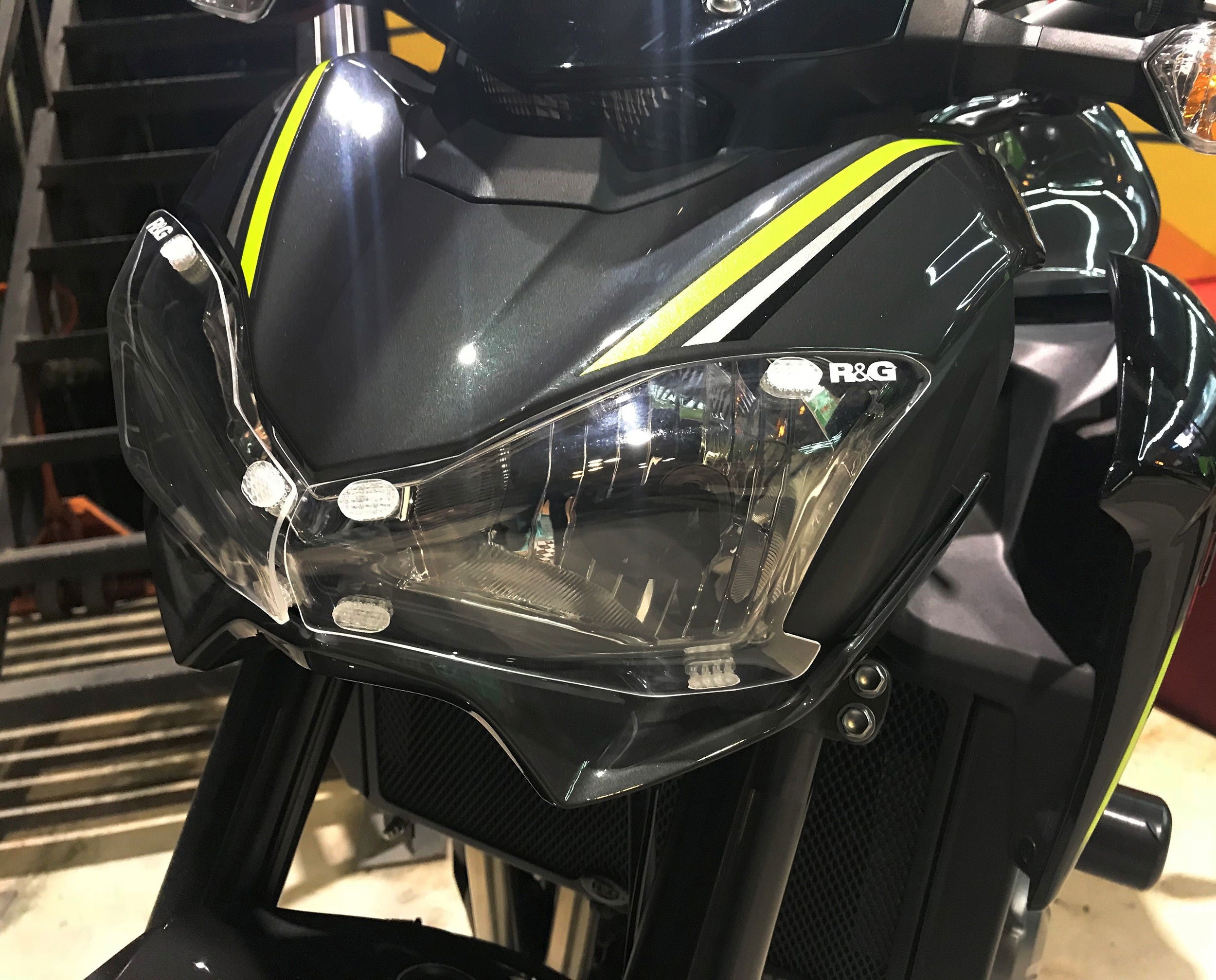 Protezione Fanale Anteriore Kawasaki Z900 55075 Rg HLS0053CL - Endurrad