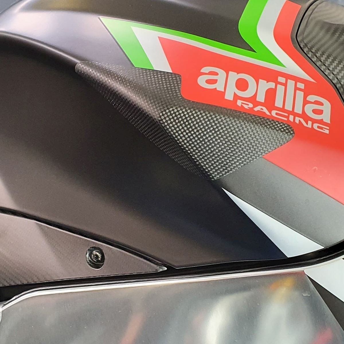 Sliders Serbatoio In Carbonio Aprilia RSV4 14 RSV4 1100 Factory 19 V4 Tuono 1100 15 71060 Rg TS0032 - ENDURRAD