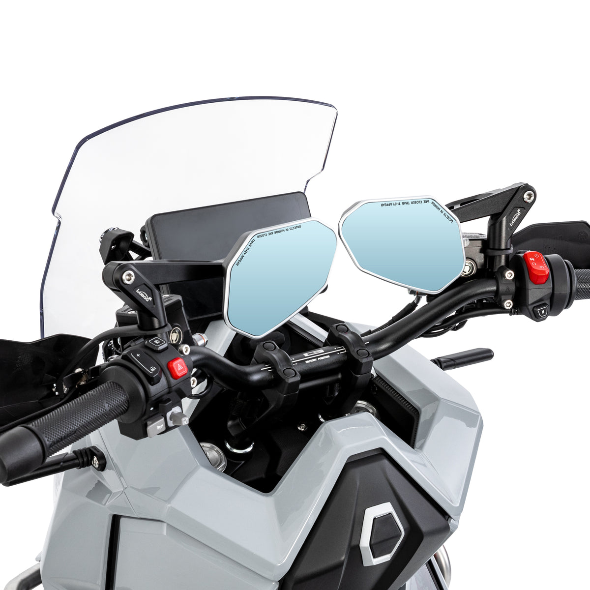 Specchietto LOBOO RM03-Lite montato sul manubrio, dettaglio dell'attacco