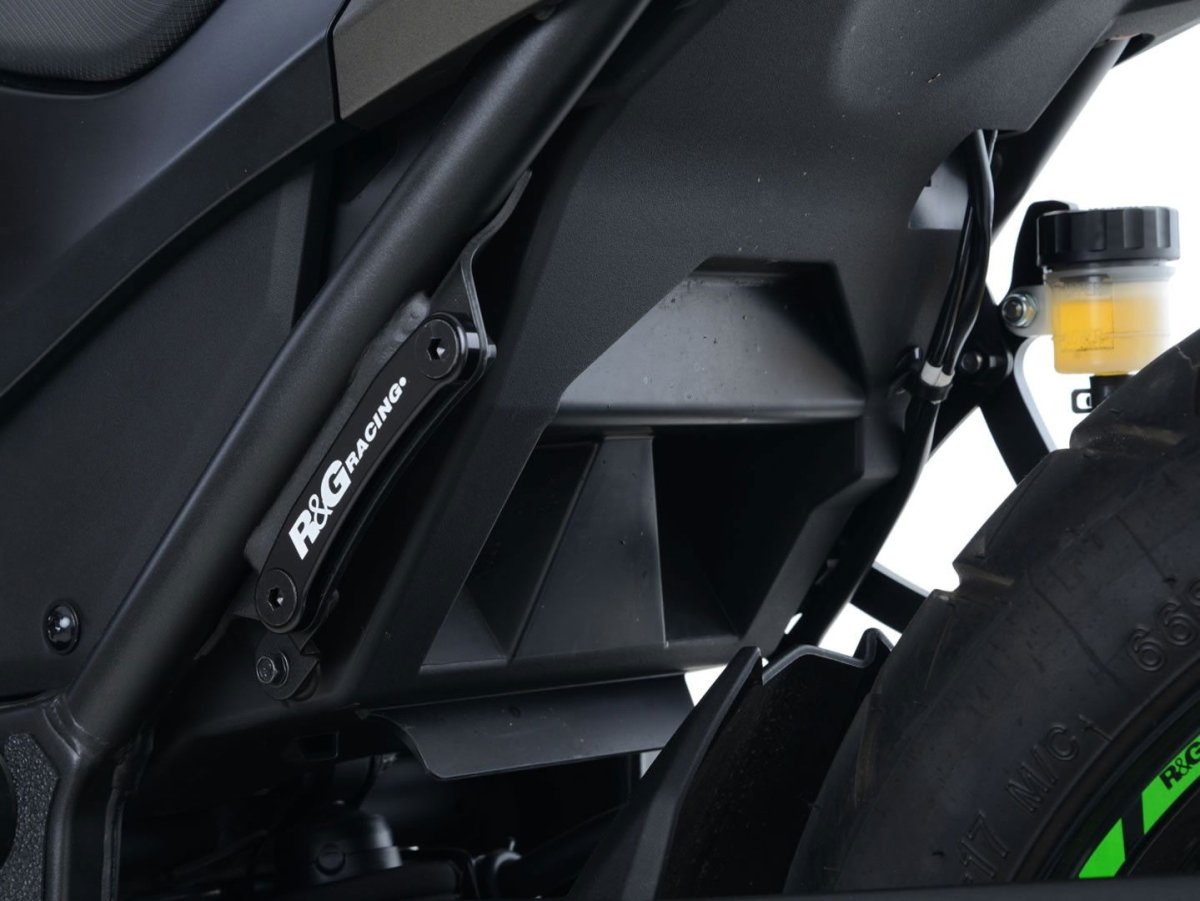 Staffa supporto scarico + piastra fori pedane posteriori,Kawasaki Ninja 300 - Ninja 250 '13 - '17 - Z250 '13 - '18 - Z300 - ENDURRAD