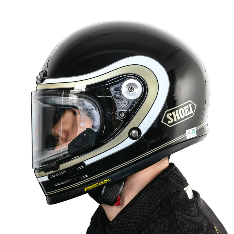 Casco tenuto in mano, profilo con la pellicola fotocromatica sulla visiera