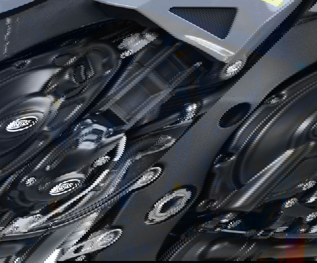 Yamaha Mt 10 Dx Protezione Frizione 16748 Rg ECC0220BK - Endurrad