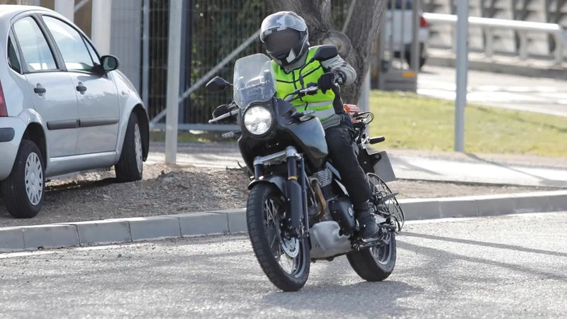 Royal Enfield Himalayan 750: cosa è ufficiale, cosa è indiscrezione e cosa aspettarsi a EICMA 2026