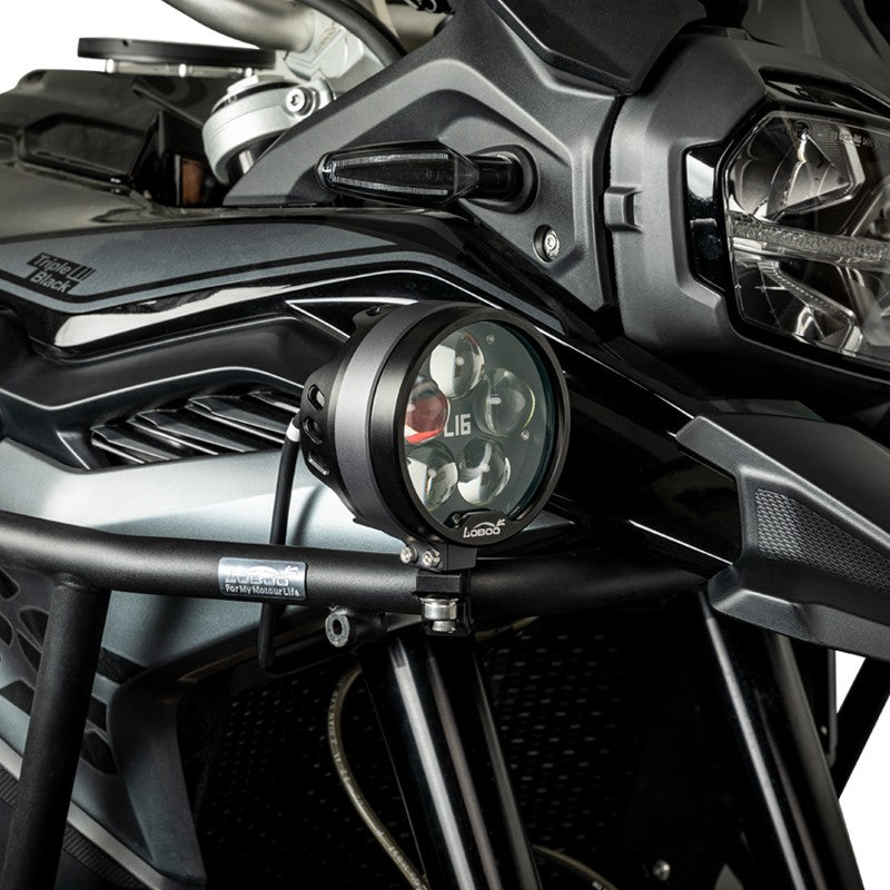 Faro ausiliario L16 installato su BMW adventure