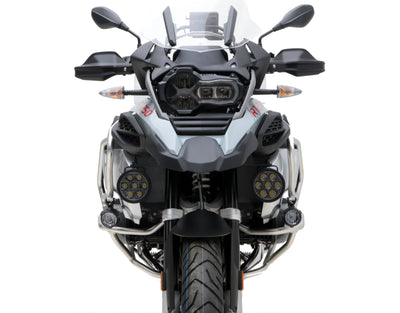 Supporto faretti DENALI montato sull'avantreno della R 1250 GS Adventure