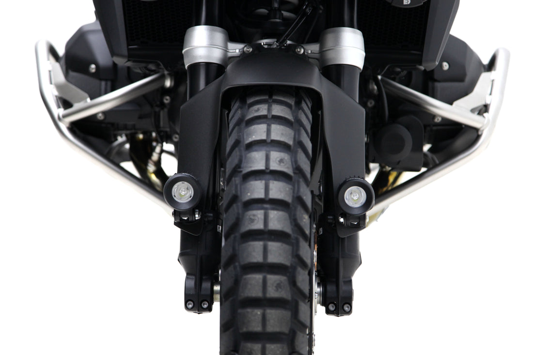 Supporto faretti inferiore DENALI montato sulla R 1300 GS