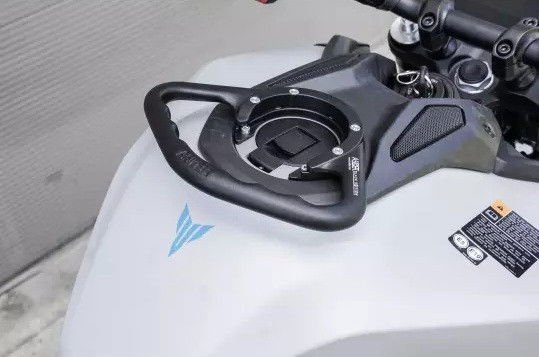 A - Sider Maniglia Serbatoio per Yamaha MT - 09 202 | YR03 - 50484 - ENDURRAD