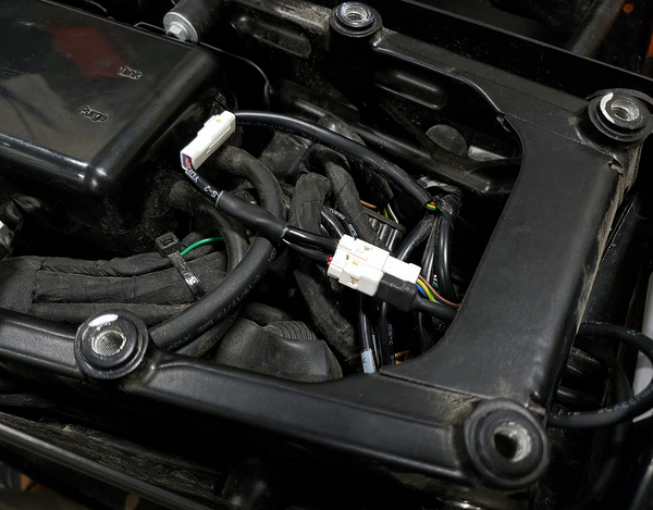 Adattatore luce freno plug and play per moto KTM