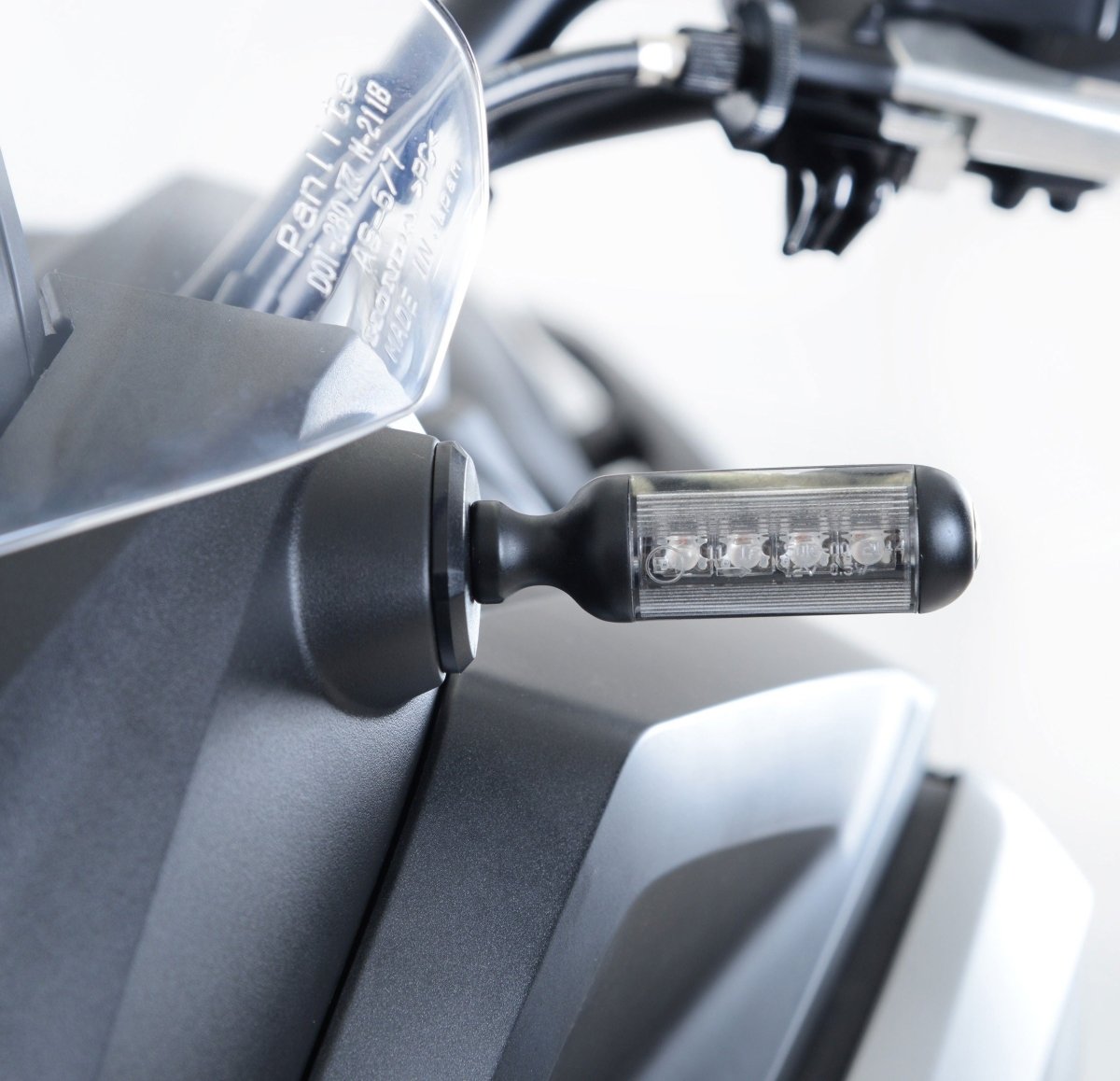 Adattatori per minifrecce anteriori per Honda NC 750 X '16 - uso con minifrecce (minifrecce non incluse) - ENDURRAD