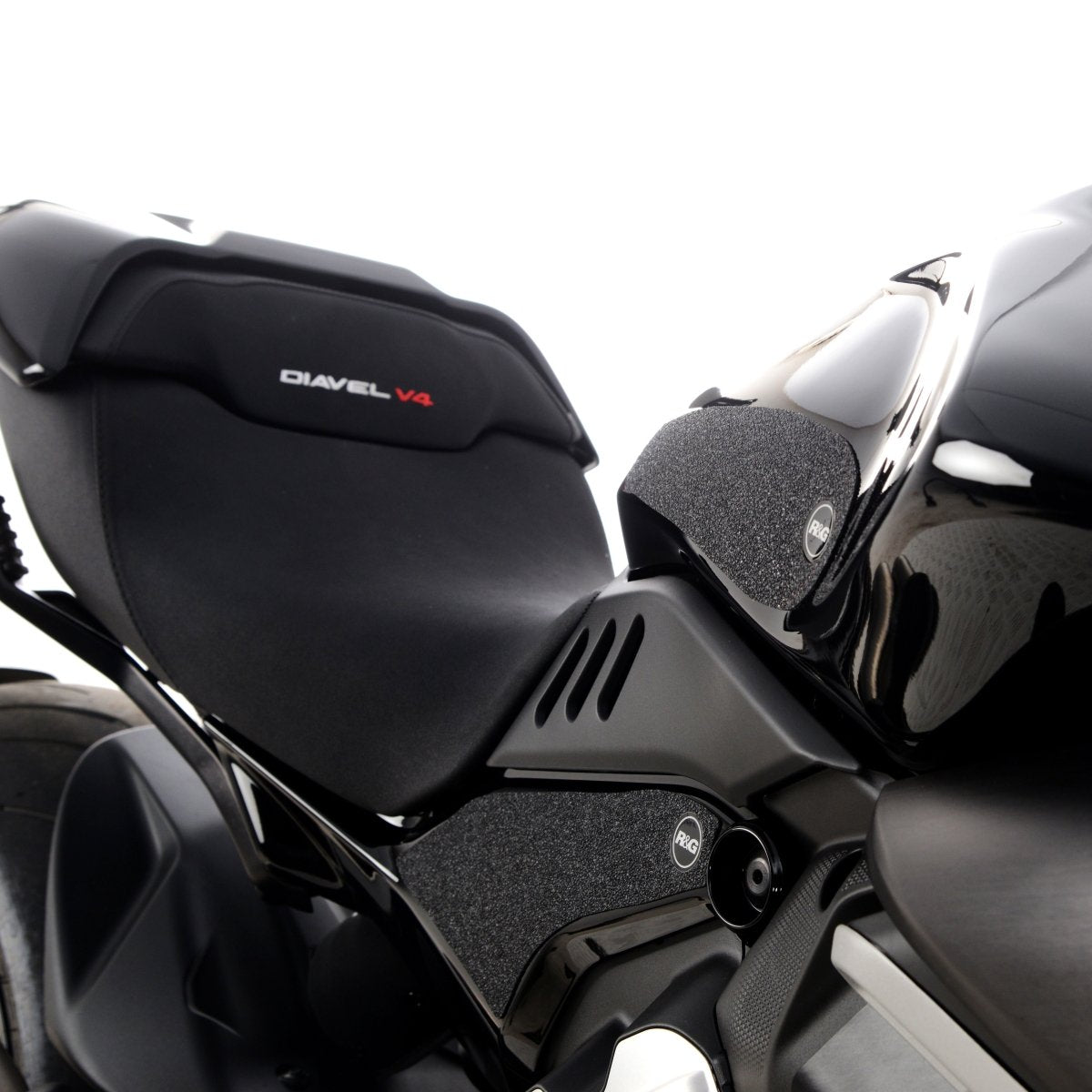 Adesivi anti - scivolo serbatoio (2pz) Ducati V 4 Diavel '23 - ENDURRAD