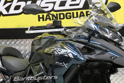 Barkbusters Kit Montaggio Paramani - Due Punti di Fissaggio: BENELLI TRK502 - TRK502X (‘20-) e BENELLI TRK 702 TRK 702 X '24-