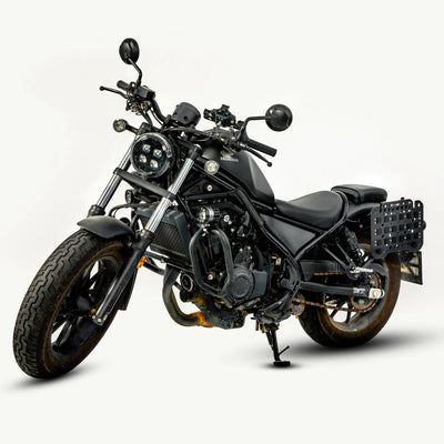 Honda CM500 con la piastra di montaggio LOBOO BZJ01BK installata, senza borsa