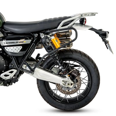 Piastra di montaggio LOBOO BZJ01BK installata sulla Triumph Scrambler 1200XE