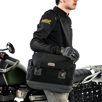 Borsa laterale LOBOO BCB12BK trasportata a tracolla dopo lo sgancio