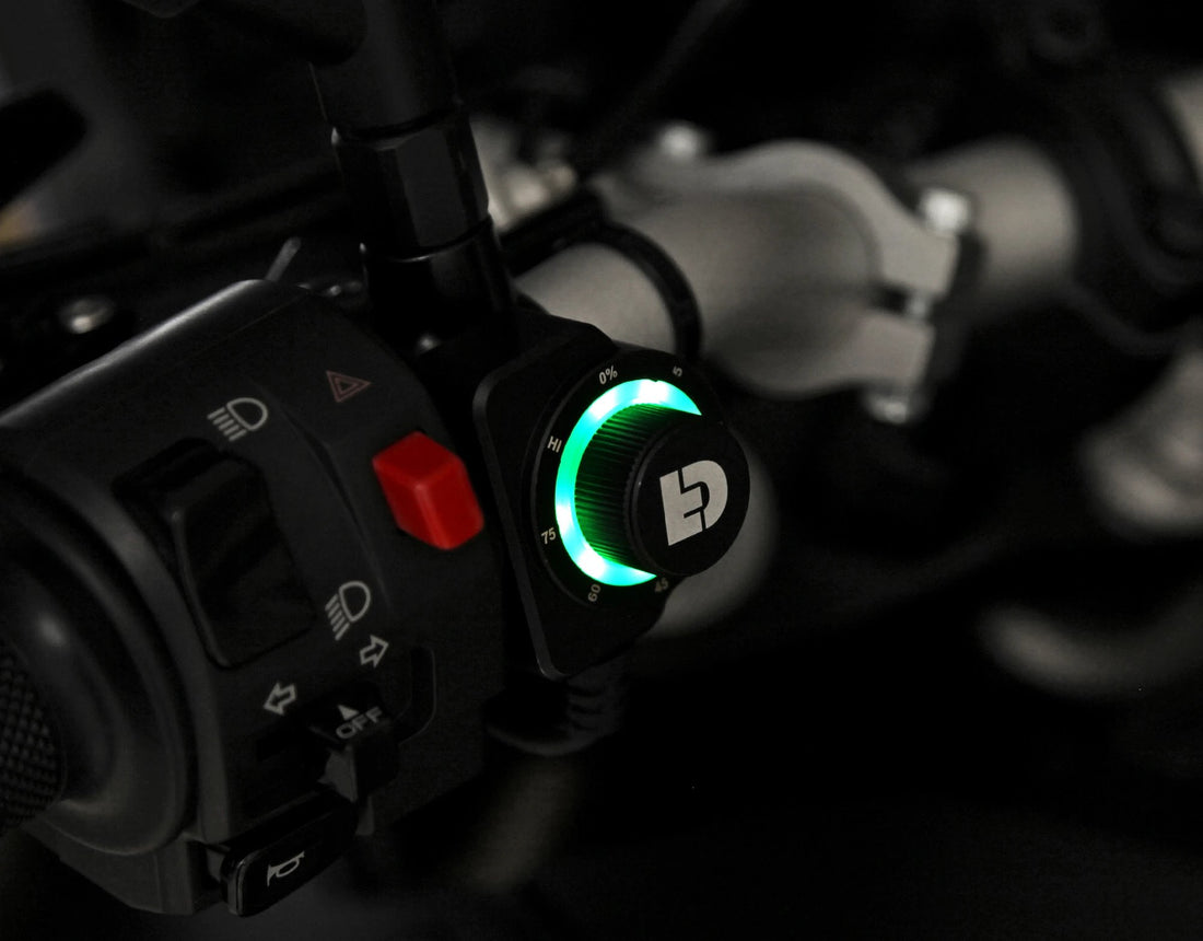 Controller universale DENALI DialDim per luci moto, due circuiti dimmerabili