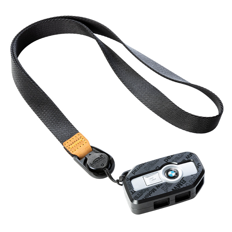 Cordino LOBOO XGS06BK agganciato a una custodia per chiave BMW