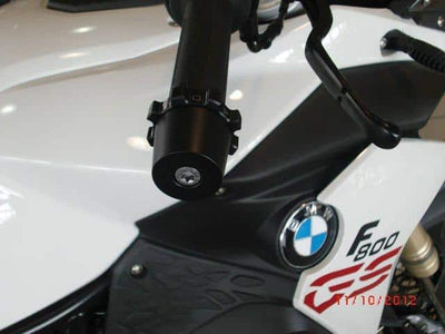 Montaggio del cruise control Kaoko CCF500 sul manubrio destro BMW