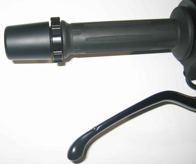 Montaggio del cruise control Kaoko CCF600 sul manubrio destro BMW