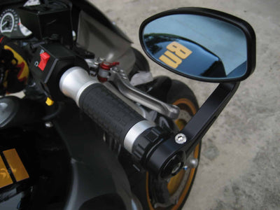 Montaggio del cruise control Kaoko BUB100 sul manubrio destro